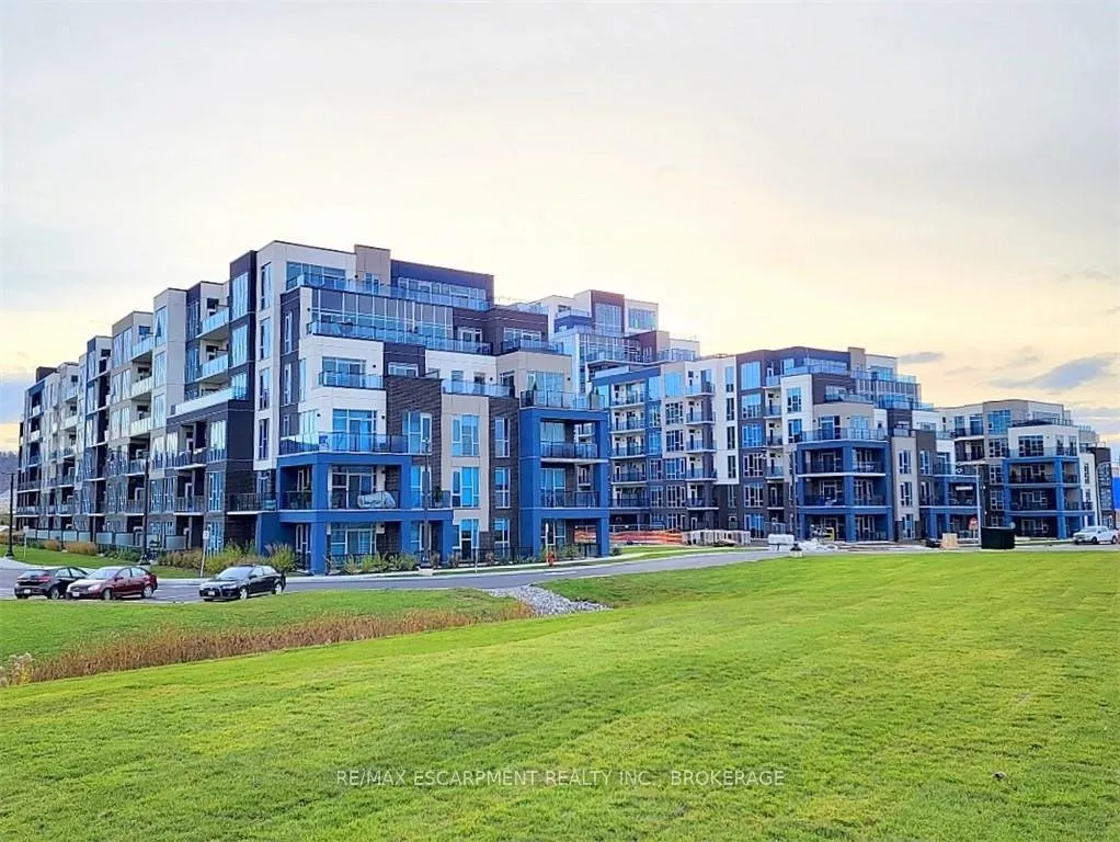 Photo 2 of Unit 546, 16 Concord Place, Grimsby, Grimsby Beach — HOMEH