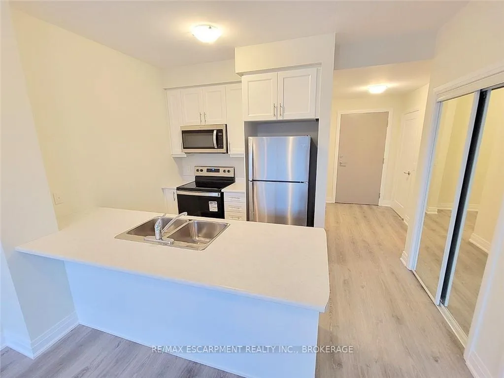Photo 9 of Unit 546, 16 Concord Place, Grimsby, Grimsby Beach — HOMEH