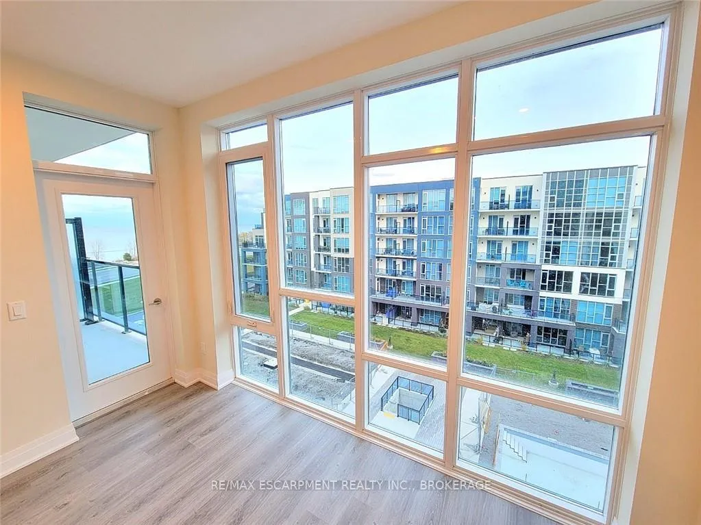 Photo 14 of Unit 546, 16 Concord Place, Grimsby, Grimsby Beach — HOMEH