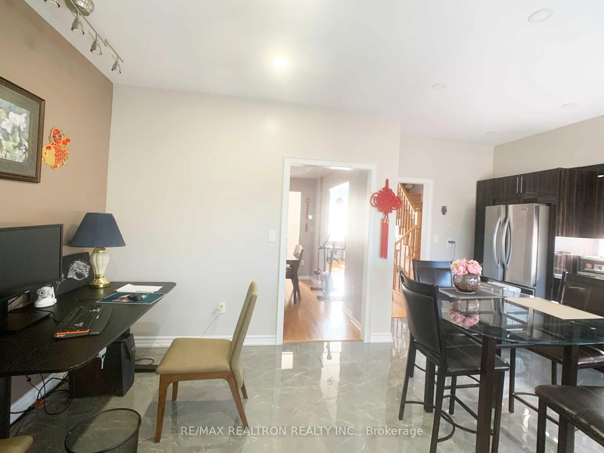 Photo 2 of 168 Town Centre Boulevard, Markham, Unionville — HOMEH