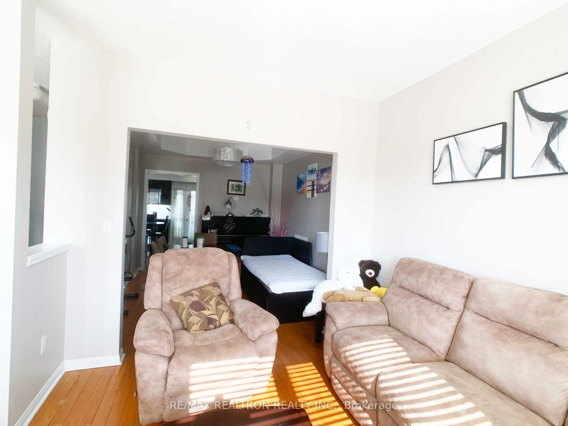 Photo 7 of 168 Town Centre Boulevard, Markham, Unionville — HOMEH
