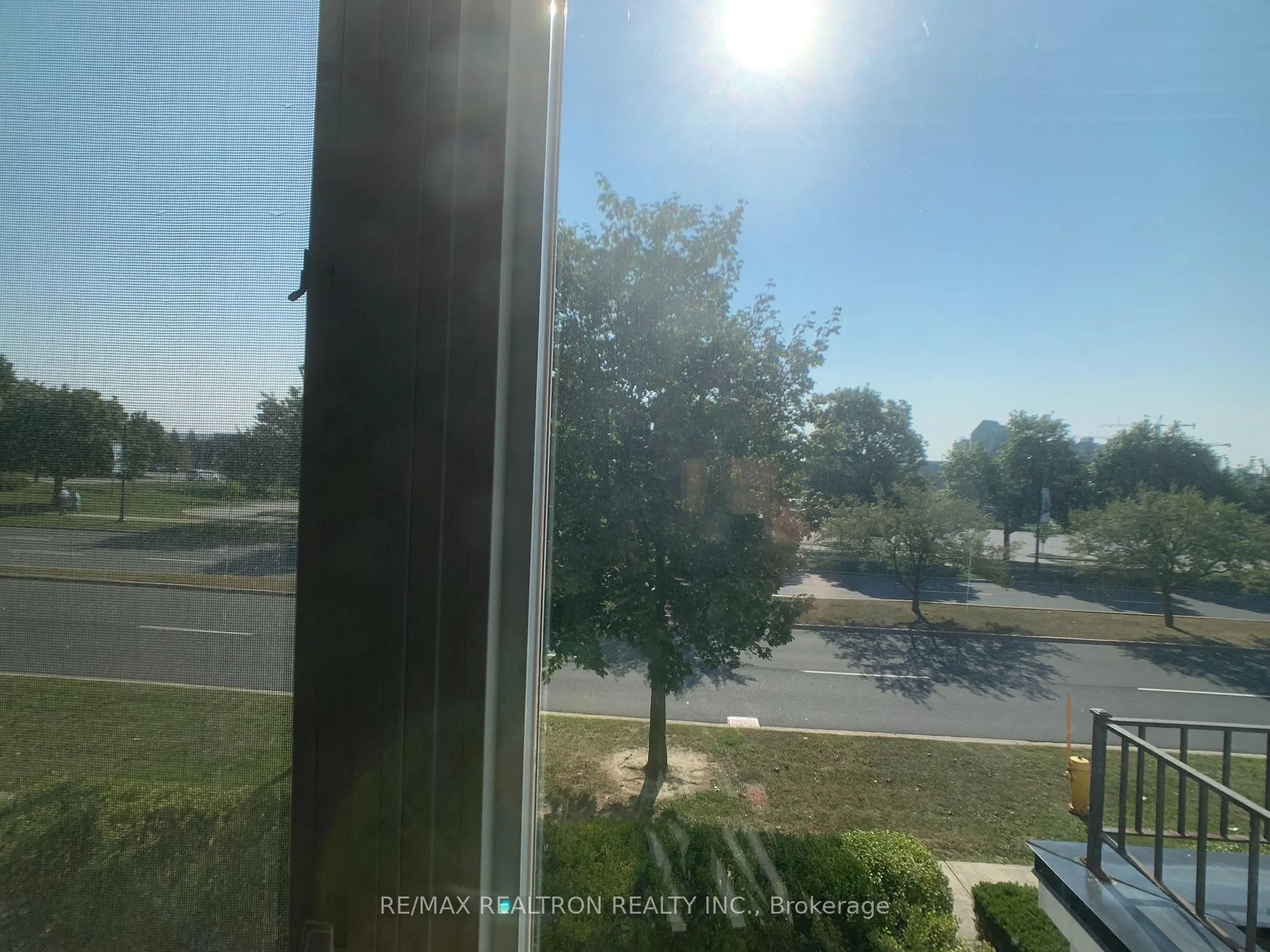 Photo 9 of 168 Town Centre Boulevard, Markham, Unionville — HOMEH