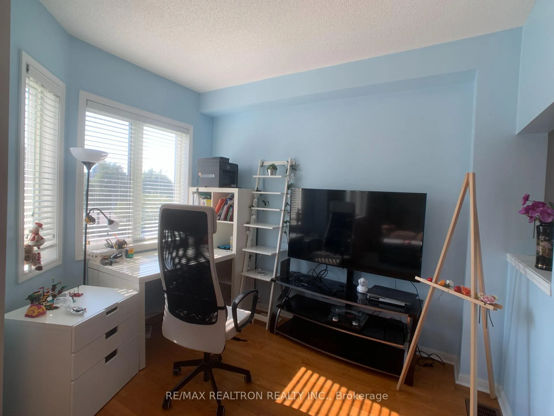 Photo 10 of 168 Town Centre Boulevard, Markham, Unionville — HOMEH