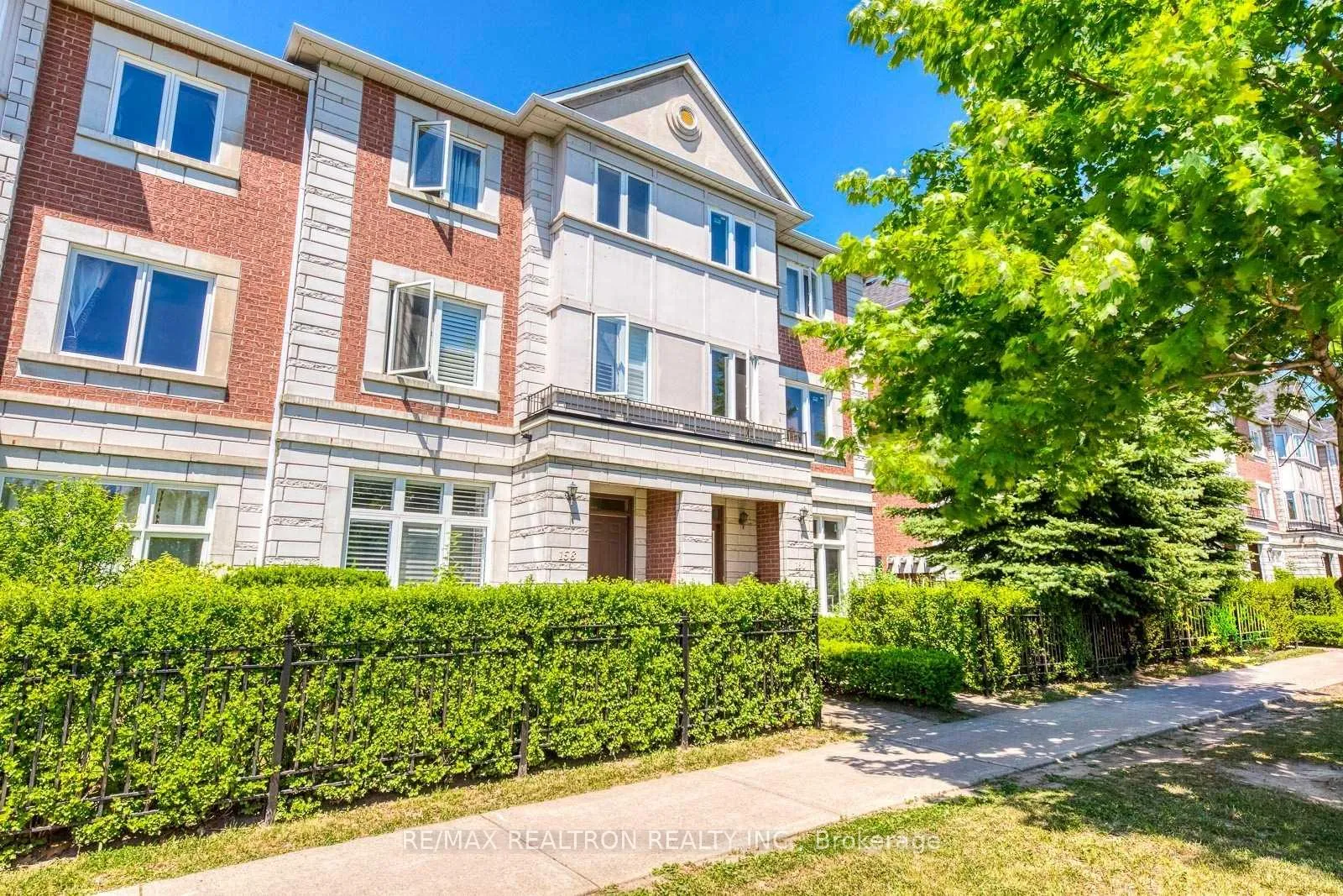 Photo 22 of 168 Town Centre Boulevard, Markham, Unionville — HOMEH