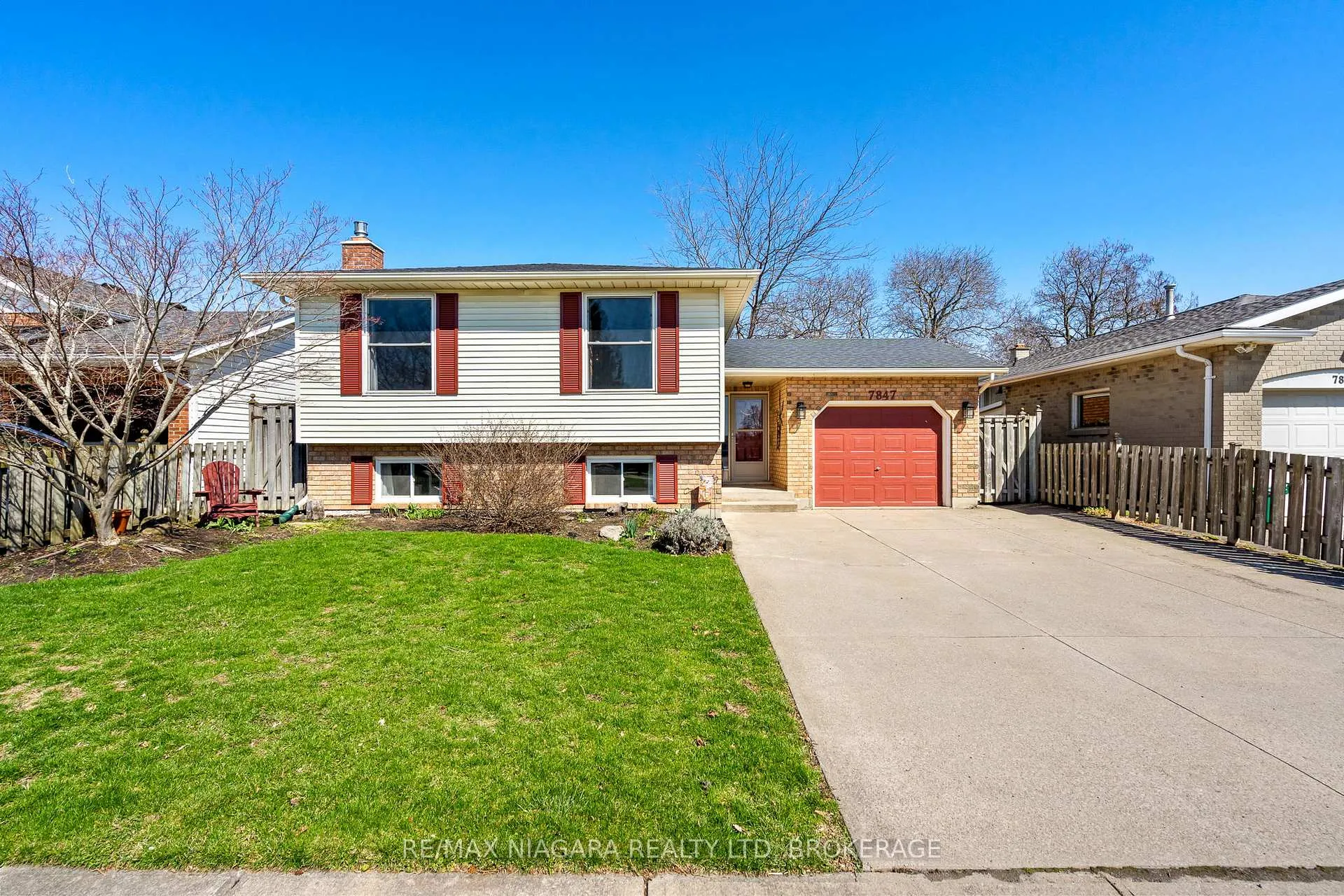 Photo 1 of 7847 Swan Street, Niagara Falls, Ascot — HOMEH