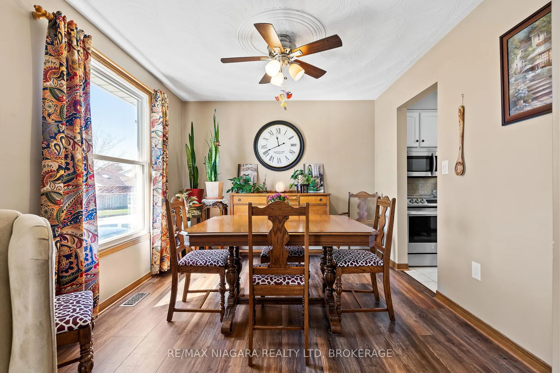 Photo 8 of 7847 Swan Street, Niagara Falls, Ascot — HOMEH