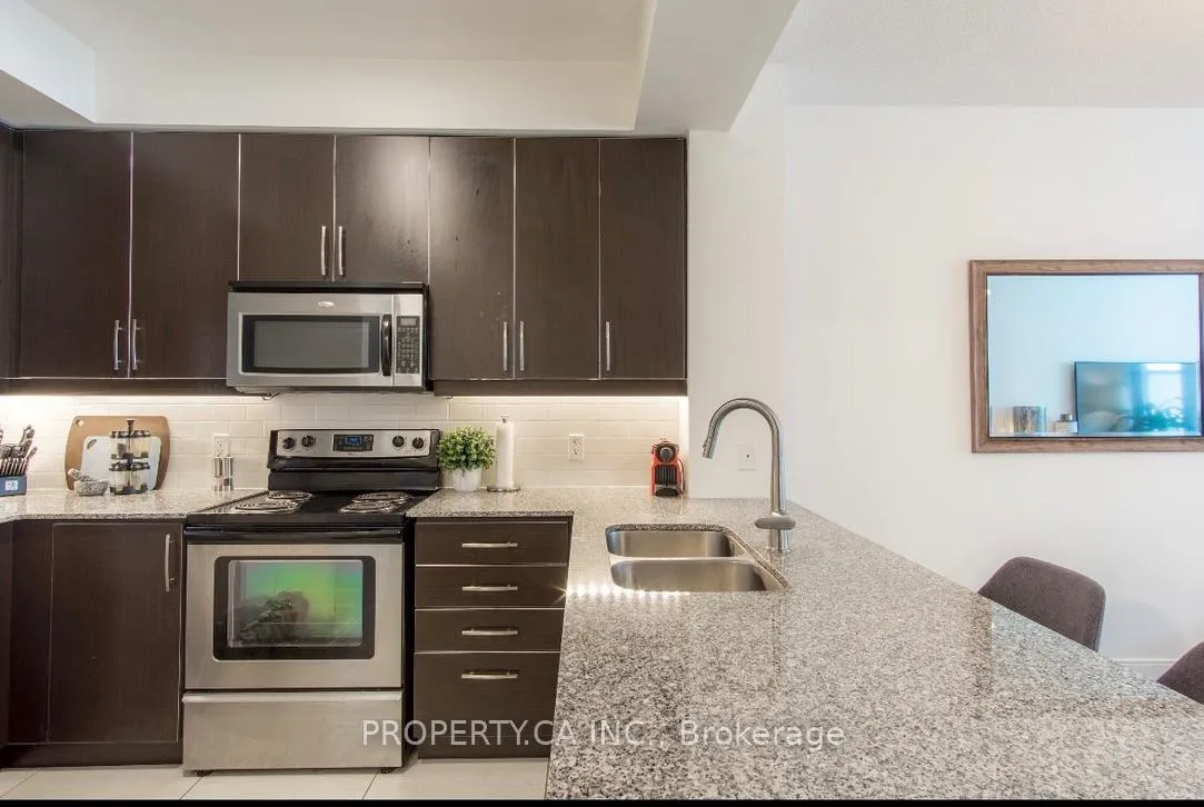 Photo 5 of Unit 423, 38 The Esplanade, Toronto, Waterfront Communities — HOMEH