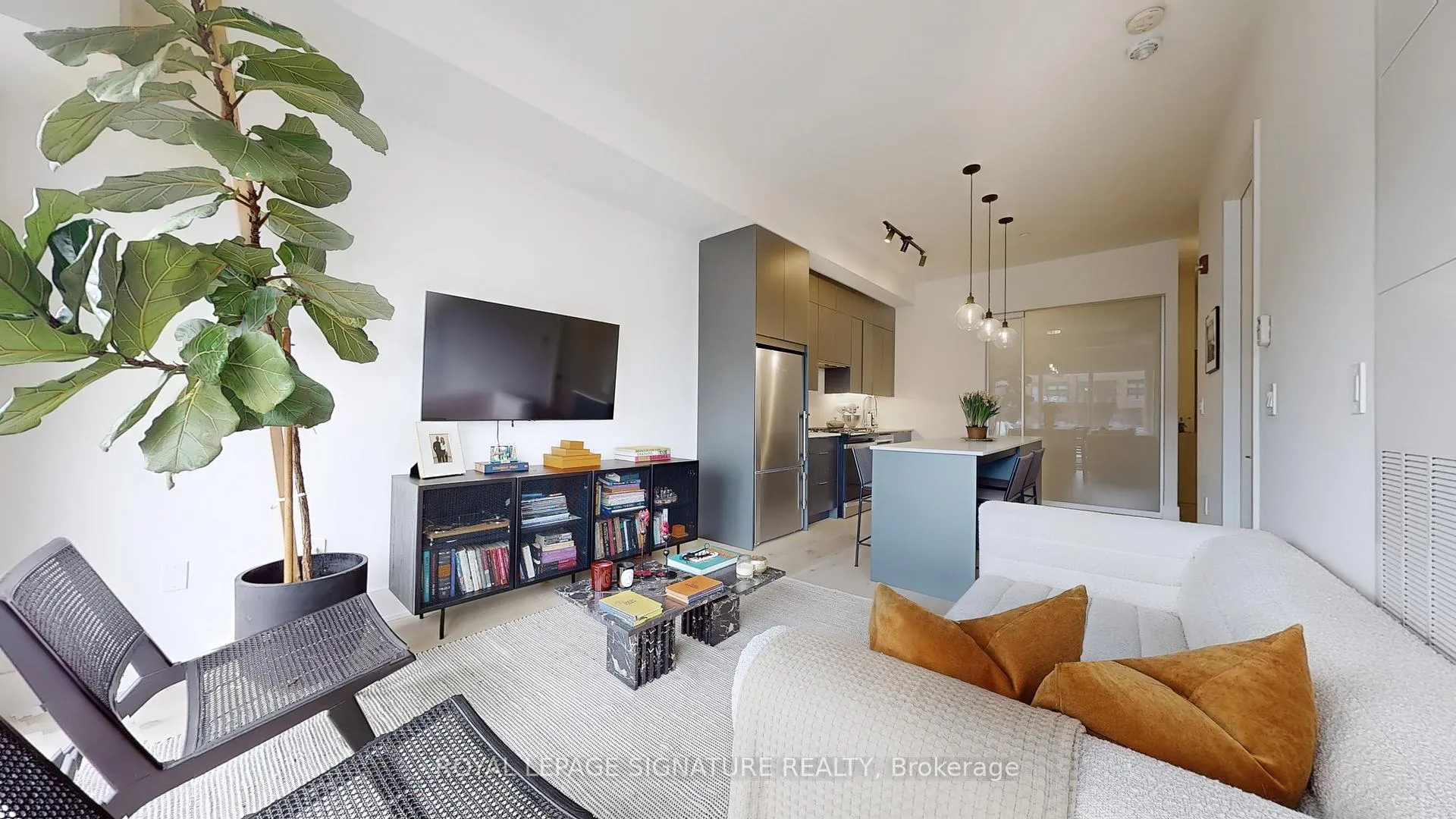 Photo 5 of Unit 312, 495 Logan Avenue, Toronto, North Riverdale — HOMEH