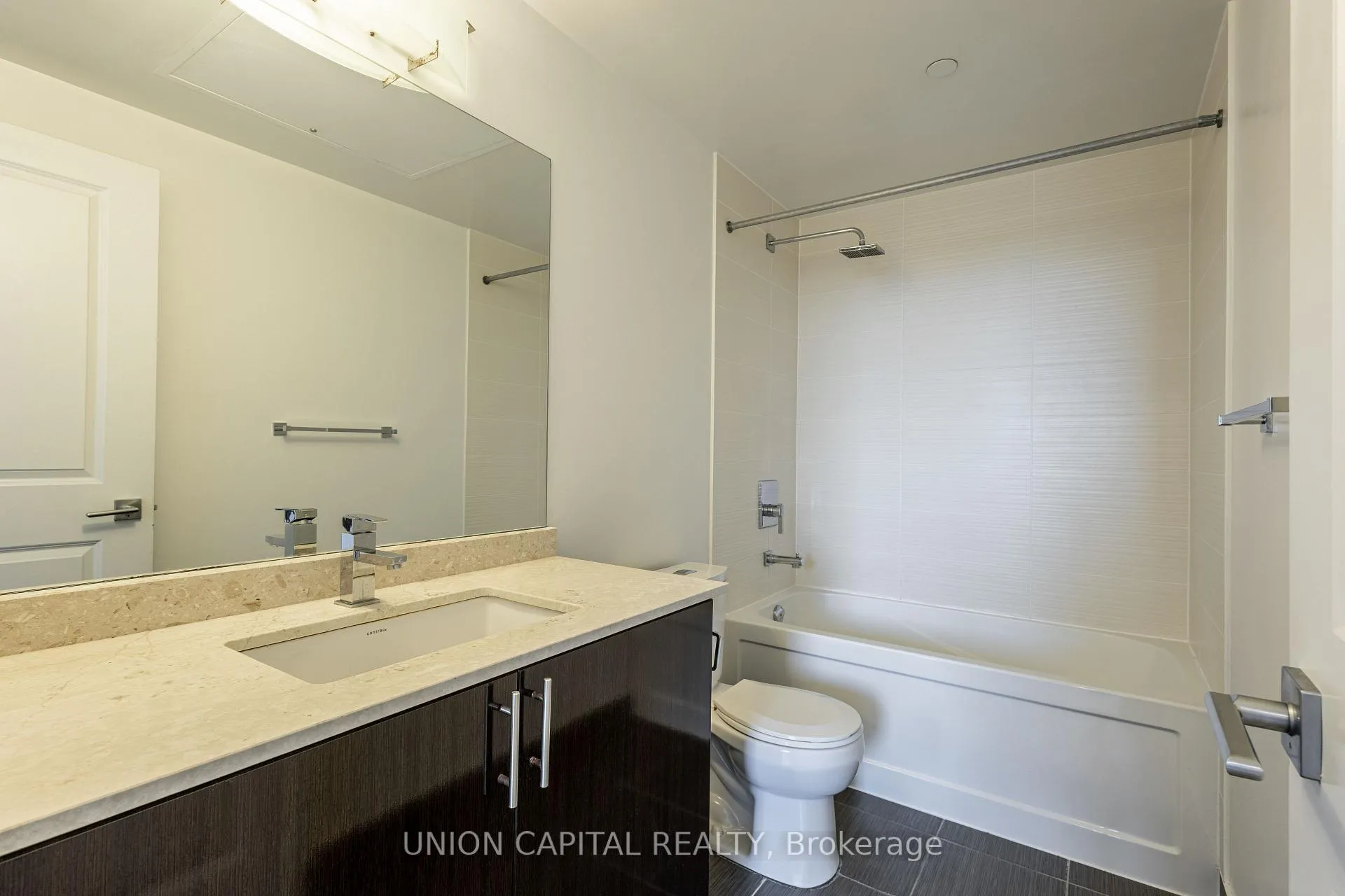 Photo 12 of Unit 627, 7165 Yonge Street, Markham, Thornhill — HOMEH