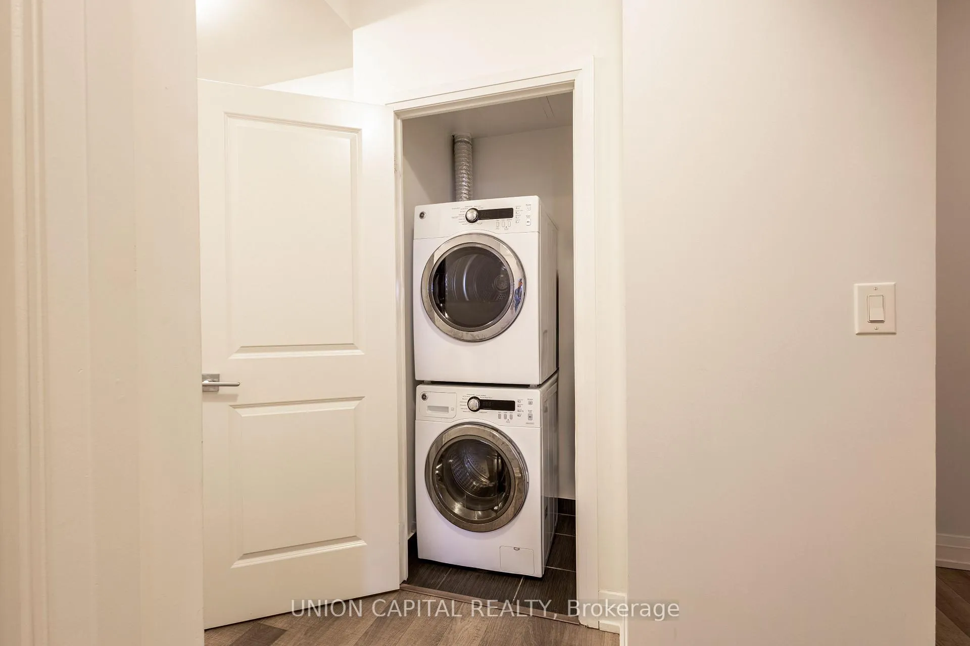 Photo 15 of Unit 627, 7165 Yonge Street, Markham, Thornhill — HOMEH