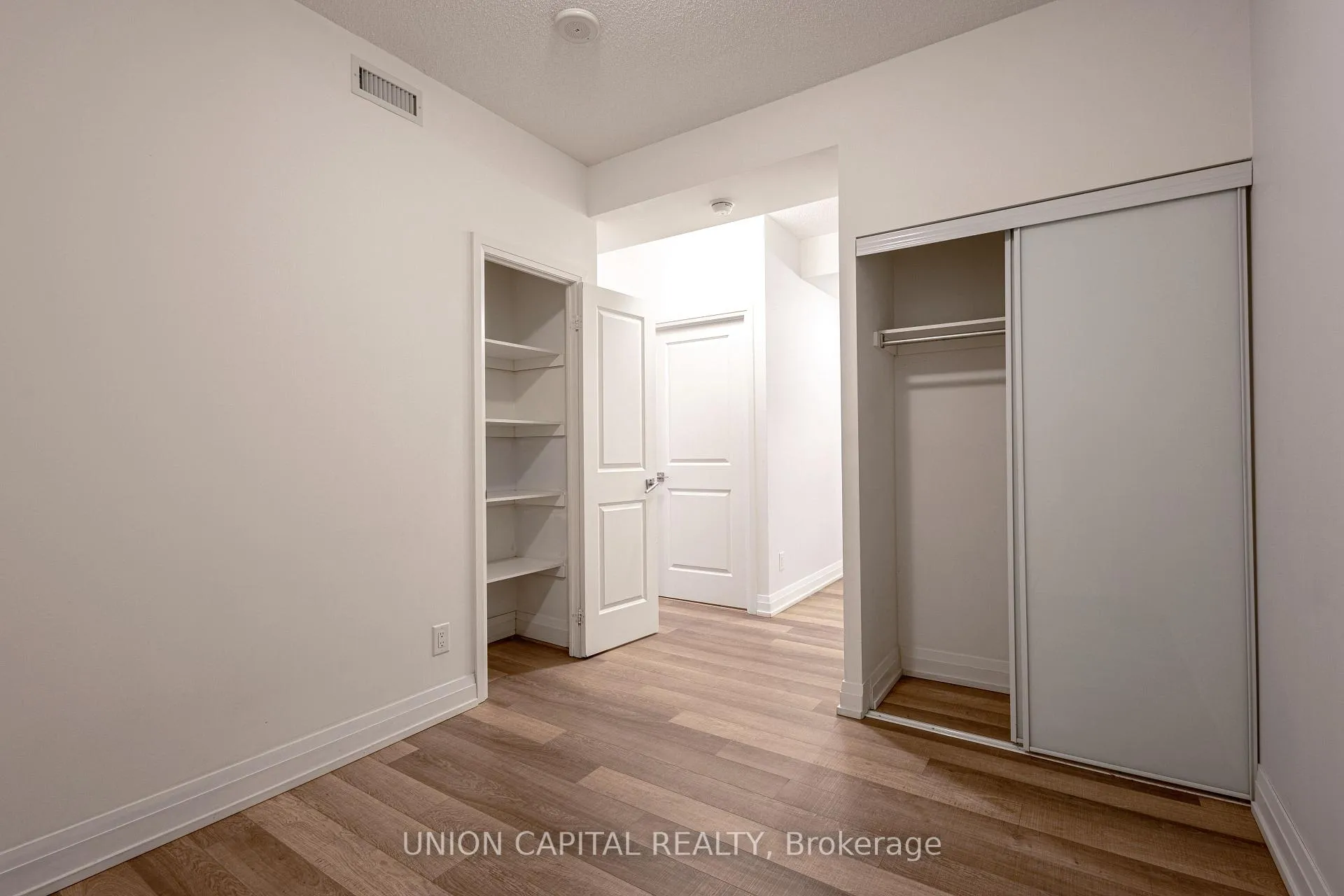 Photo 16 of Unit 627, 7165 Yonge Street, Markham, Thornhill — HOMEH
