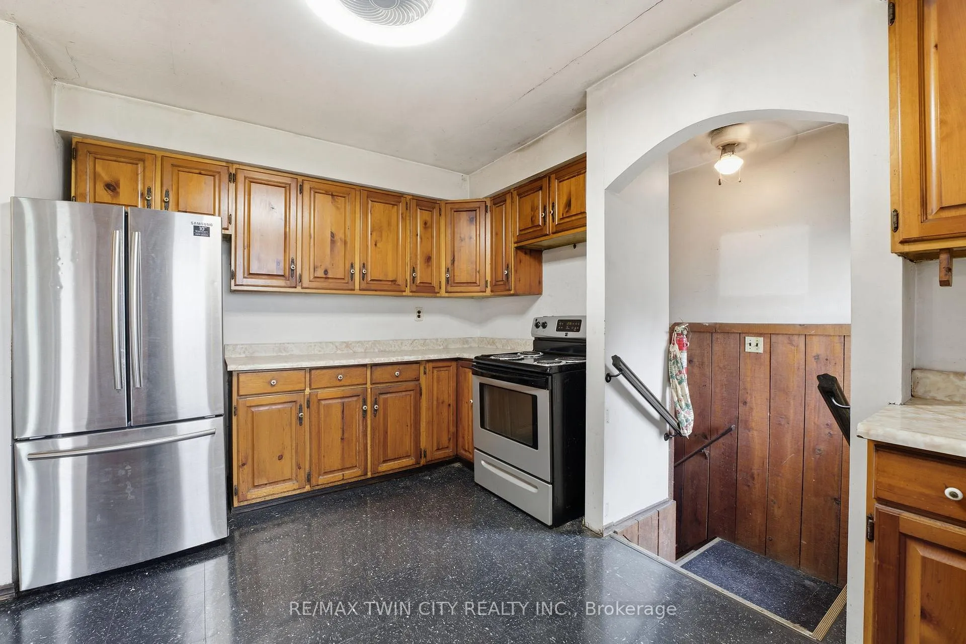 Photo 9 of 2091 Concession 6 Road W, Hamilton, Rural Flamborough — HOMEH