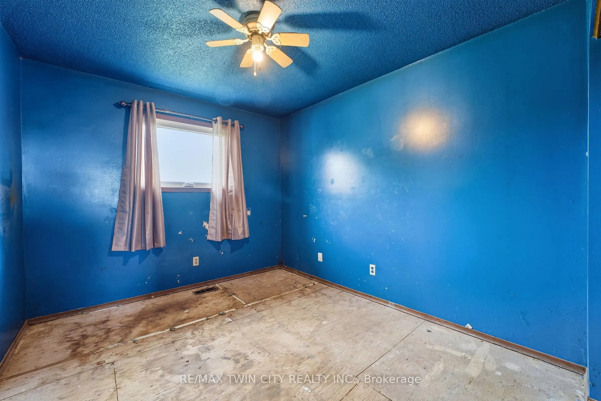 Photo 12 of 2091 Concession 6 Road W, Hamilton, Rural Flamborough — HOMEH