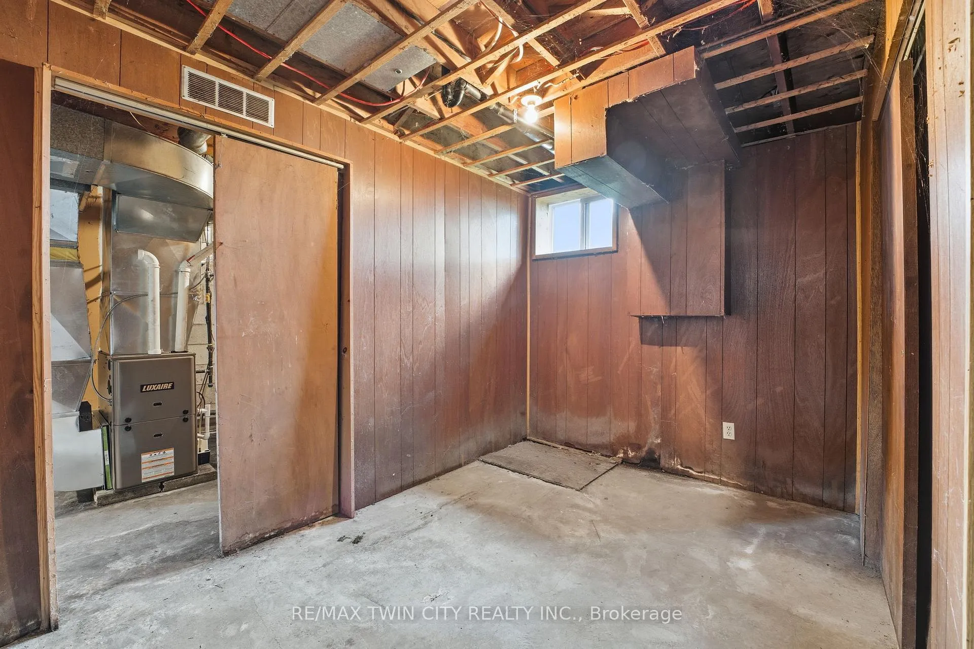 Photo 24 of 2091 Concession 6 Road W, Hamilton, Rural Flamborough — HOMEH