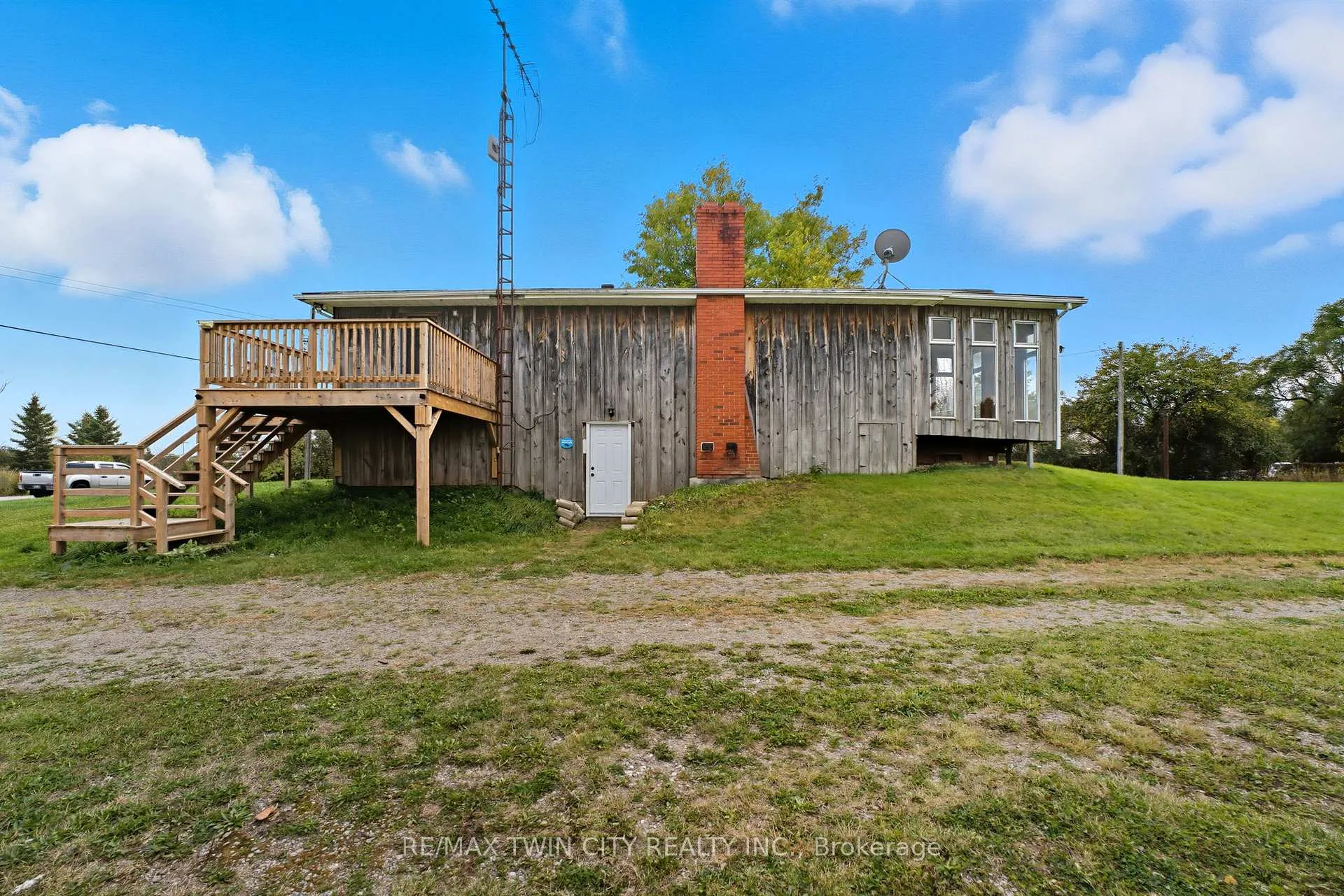 Photo 28 of 2091 Concession 6 Road W, Hamilton, Rural Flamborough — HOMEH