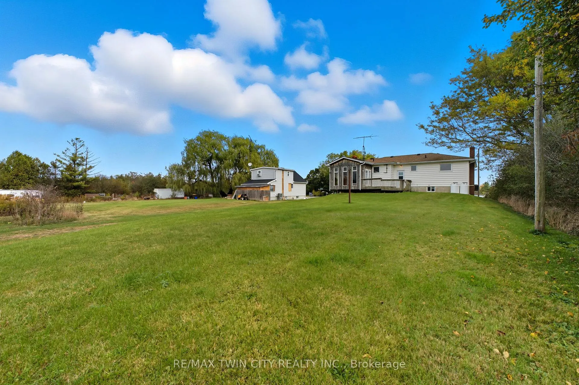 Photo 32 of 2091 Concession 6 Road W, Hamilton, Rural Flamborough — HOMEH