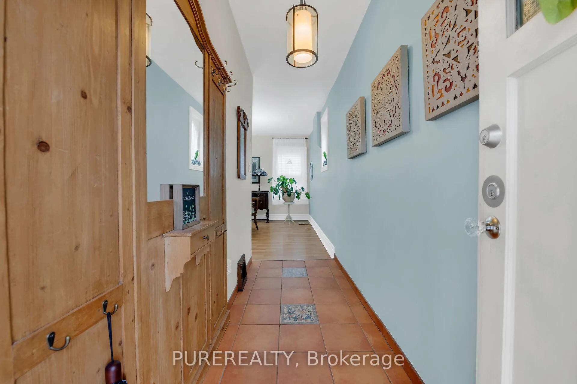 Photo 2 of 91 Pearl Street S, Hamilton, Kirkendall — HOMEH
