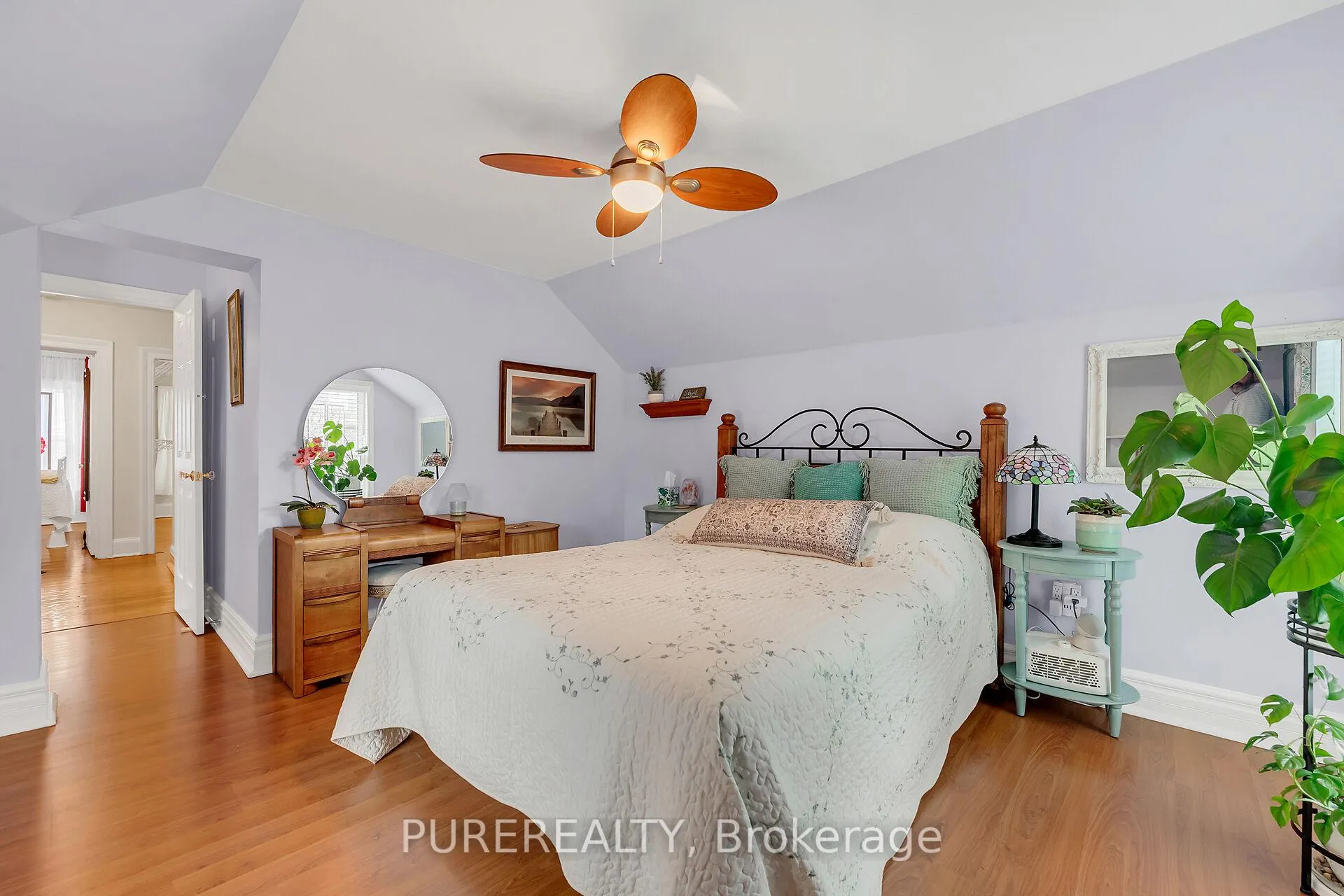 Photo 17 of 91 Pearl Street S, Hamilton, Kirkendall — HOMEH