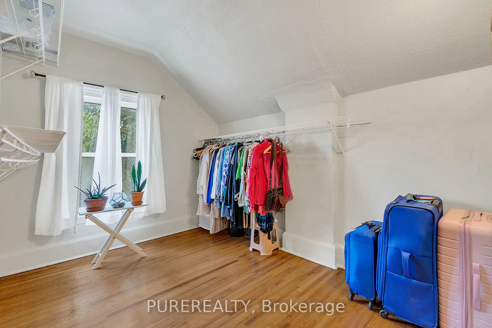 Photo 20 of 91 Pearl Street S, Hamilton, Kirkendall — HOMEH