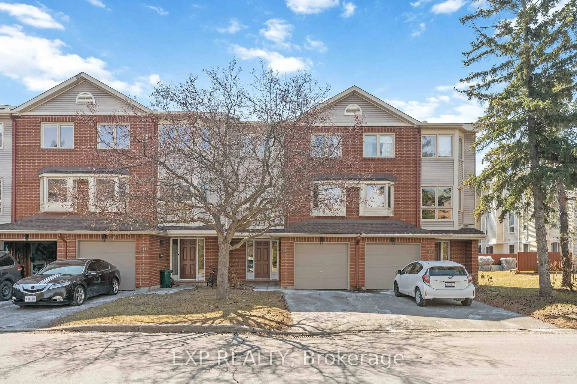 Photo 1 of Unit E, 1 Crestlea Crescent E, Ottawa, Tanglewood — HOMEH