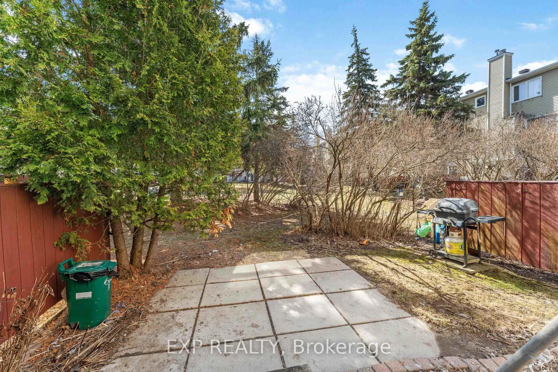 Photo 28 of Unit E, 1 Crestlea Crescent E, Ottawa, Tanglewood — HOMEH