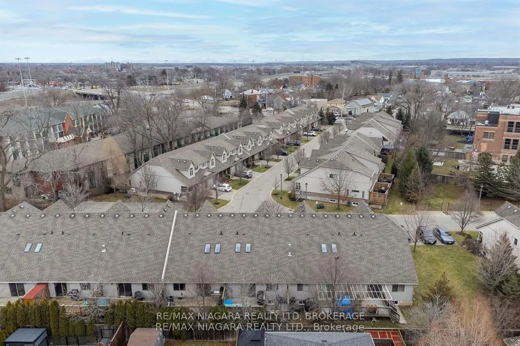 Photo 37 of Unit 9, 7 Gibson Place, St. Catharines, Downtown — HOMEH
