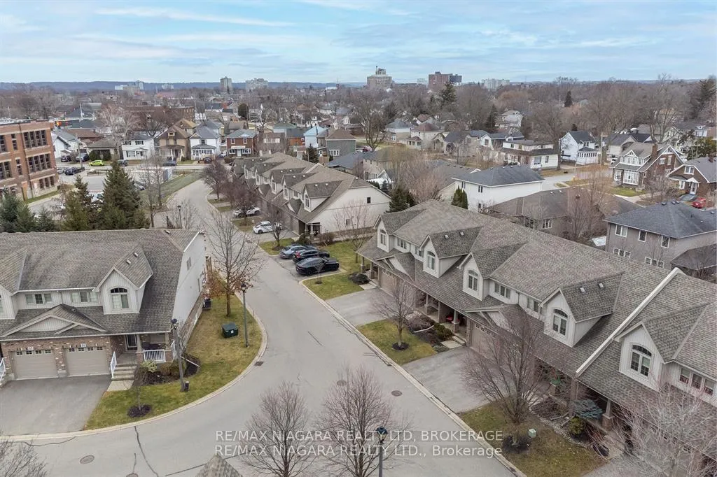 Photo 39 of Unit 9, 7 Gibson Place, St. Catharines, Downtown — HOMEH