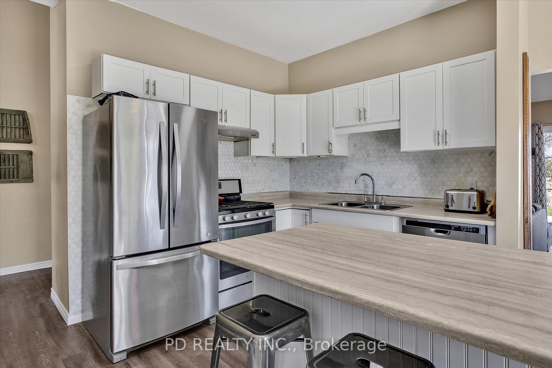 Photo 12 of 1848 Cora Drive, Cavan Monaghan, Cavan Twp — HOMEH