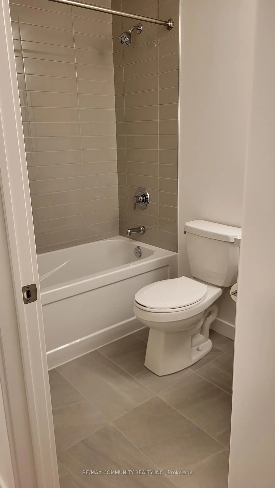 Photo 14 of Unit 209, 55 Clarington Boulevard, Clarington, Bowmanville — HOMEH
