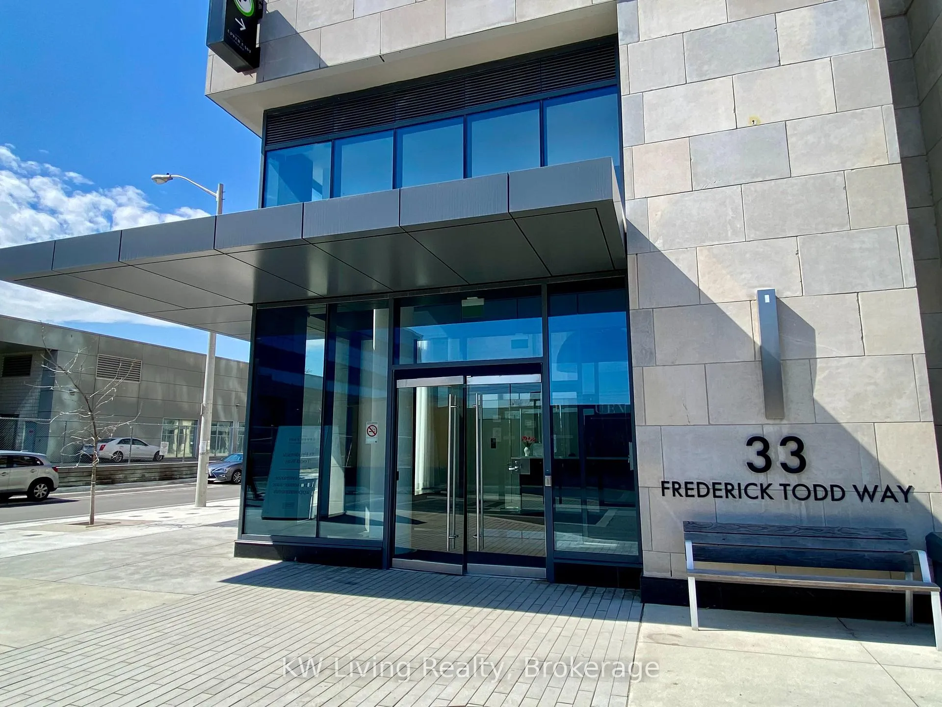 Photo 6 of Unit 1507, 33 Frederic Todd Way, Toronto, Thorncliffe Park — HOMEH