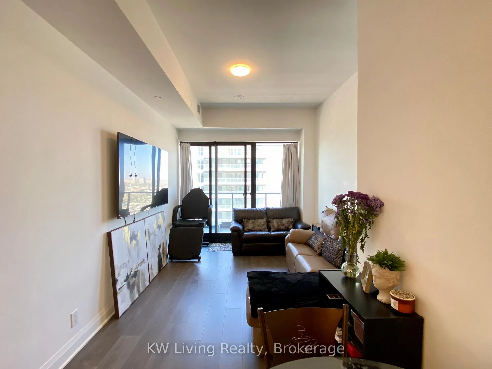Photo 11 of Unit 1507, 33 Frederic Todd Way, Toronto, Thorncliffe Park — HOMEH