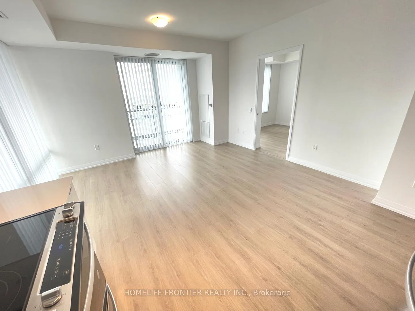 Photo 3 of Unit 3119, 50 Dunfield Avenue, Toronto, Mount Pleasant West — HOMEH