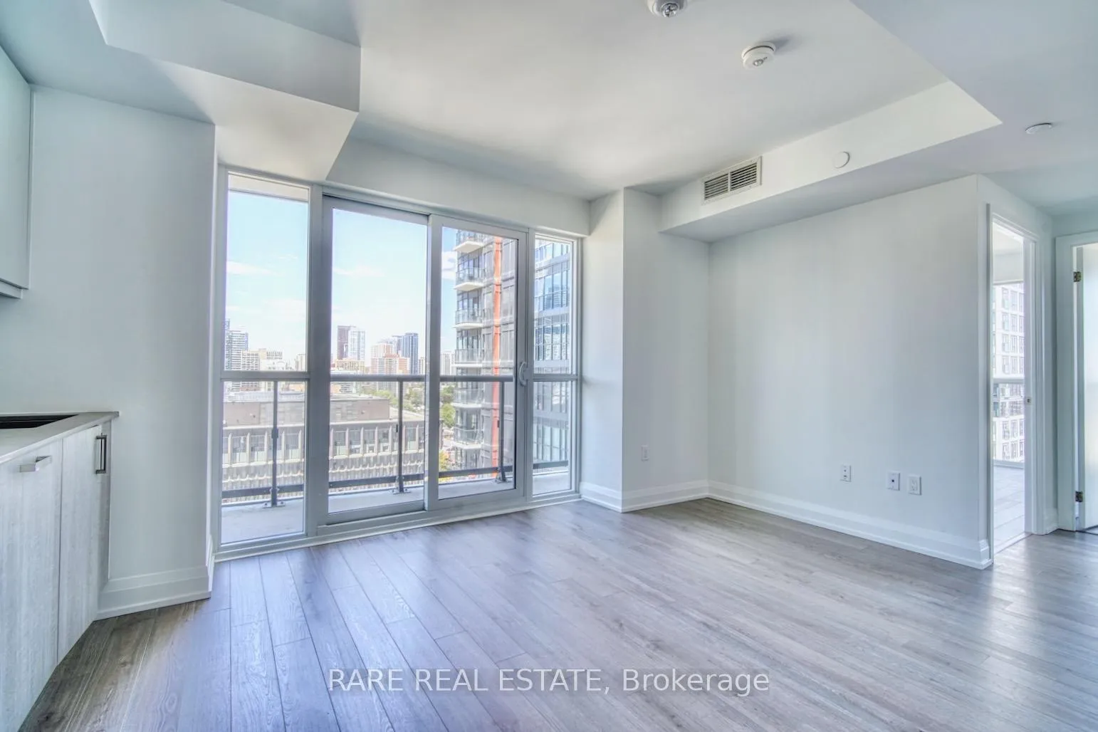 Photo 6 of Unit 2109, 77 Mutual Street, Toronto, Church-Yonge Corridor — HOMEH