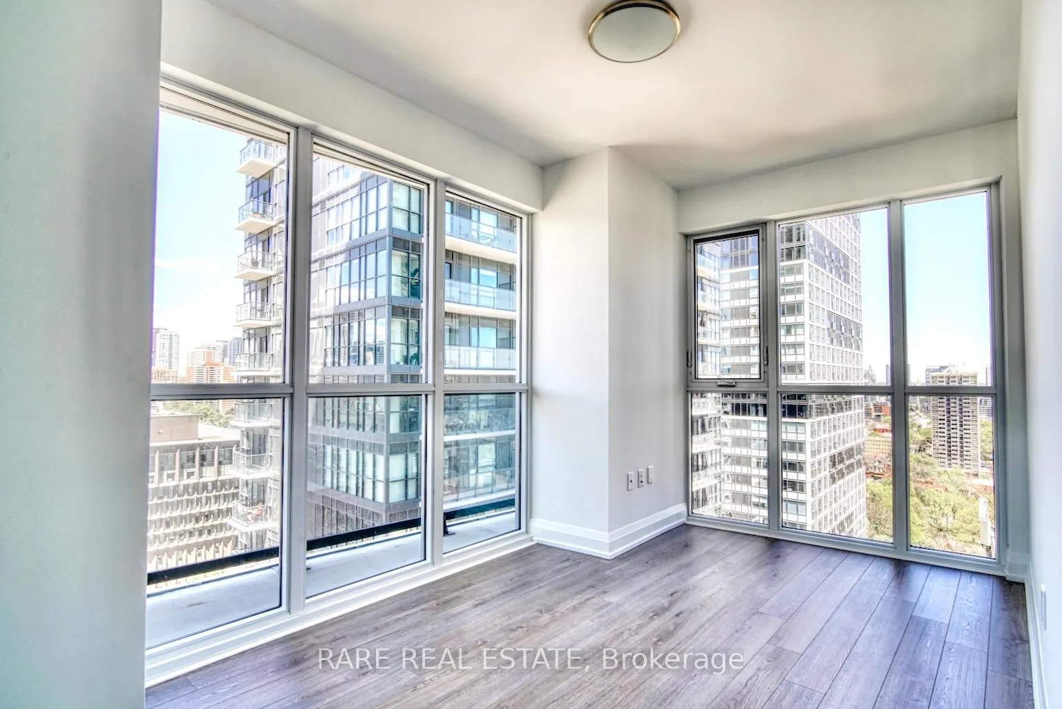 Photo 8 of Unit 2109, 77 Mutual Street, Toronto, Church-Yonge Corridor — HOMEH