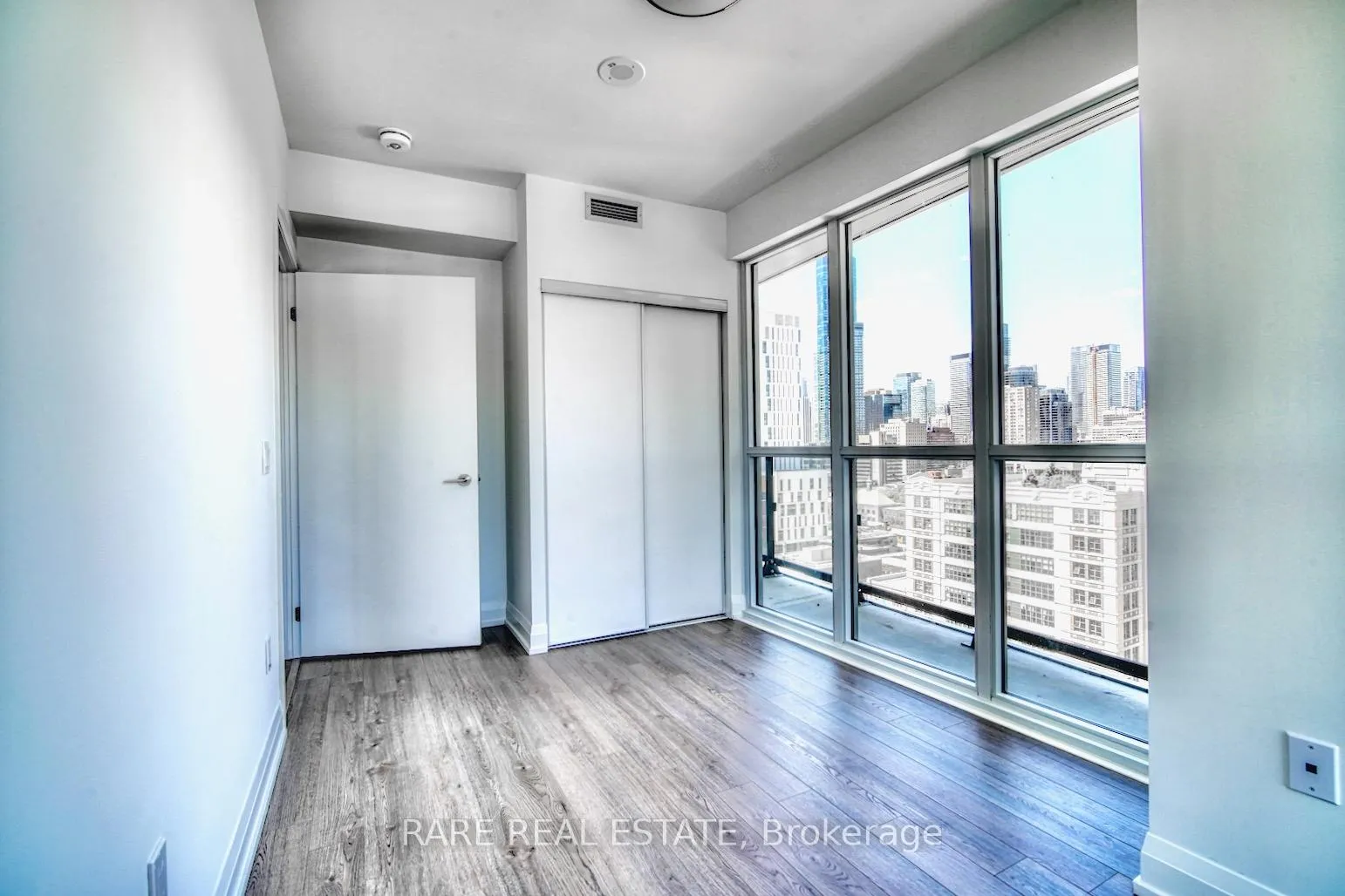 Photo 9 of Unit 2109, 77 Mutual Street, Toronto, Church-Yonge Corridor — HOMEH
