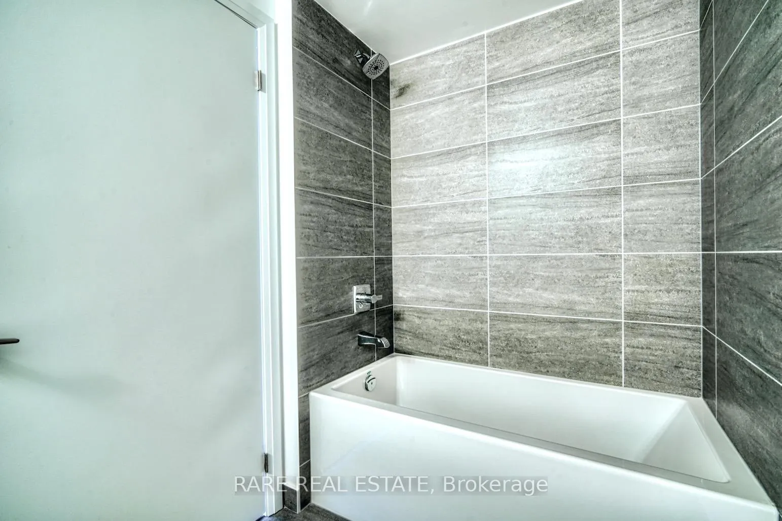 Photo 13 of Unit 2109, 77 Mutual Street, Toronto, Church-Yonge Corridor — HOMEH