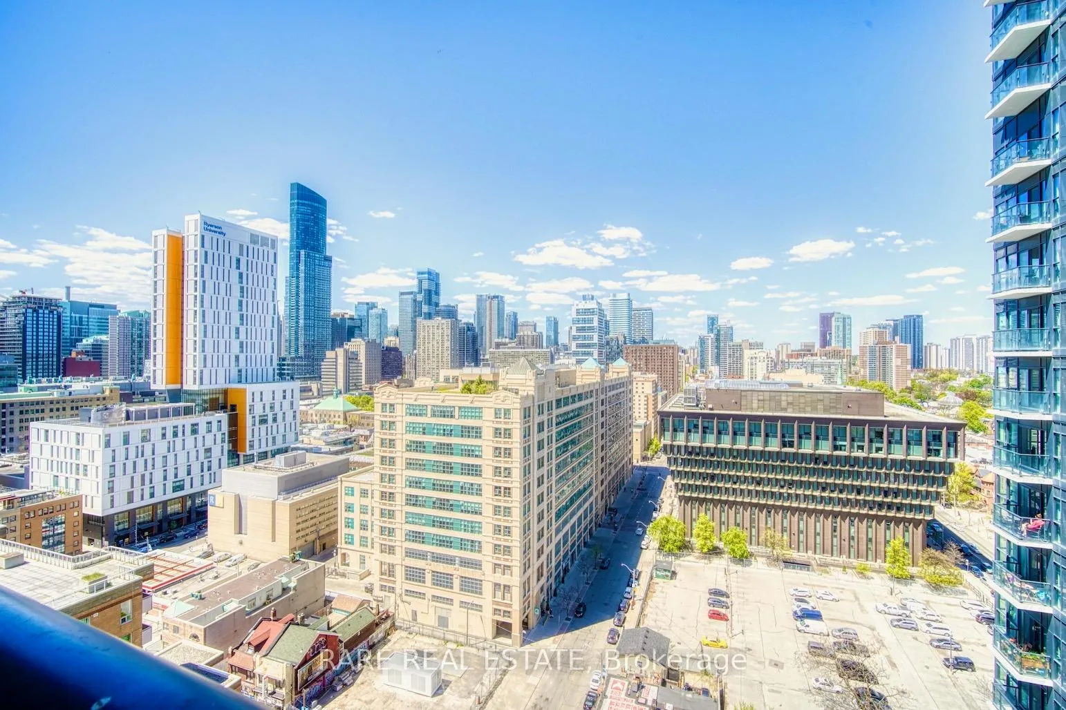 Photo 14 of Unit 2109, 77 Mutual Street, Toronto, Church-Yonge Corridor — HOMEH