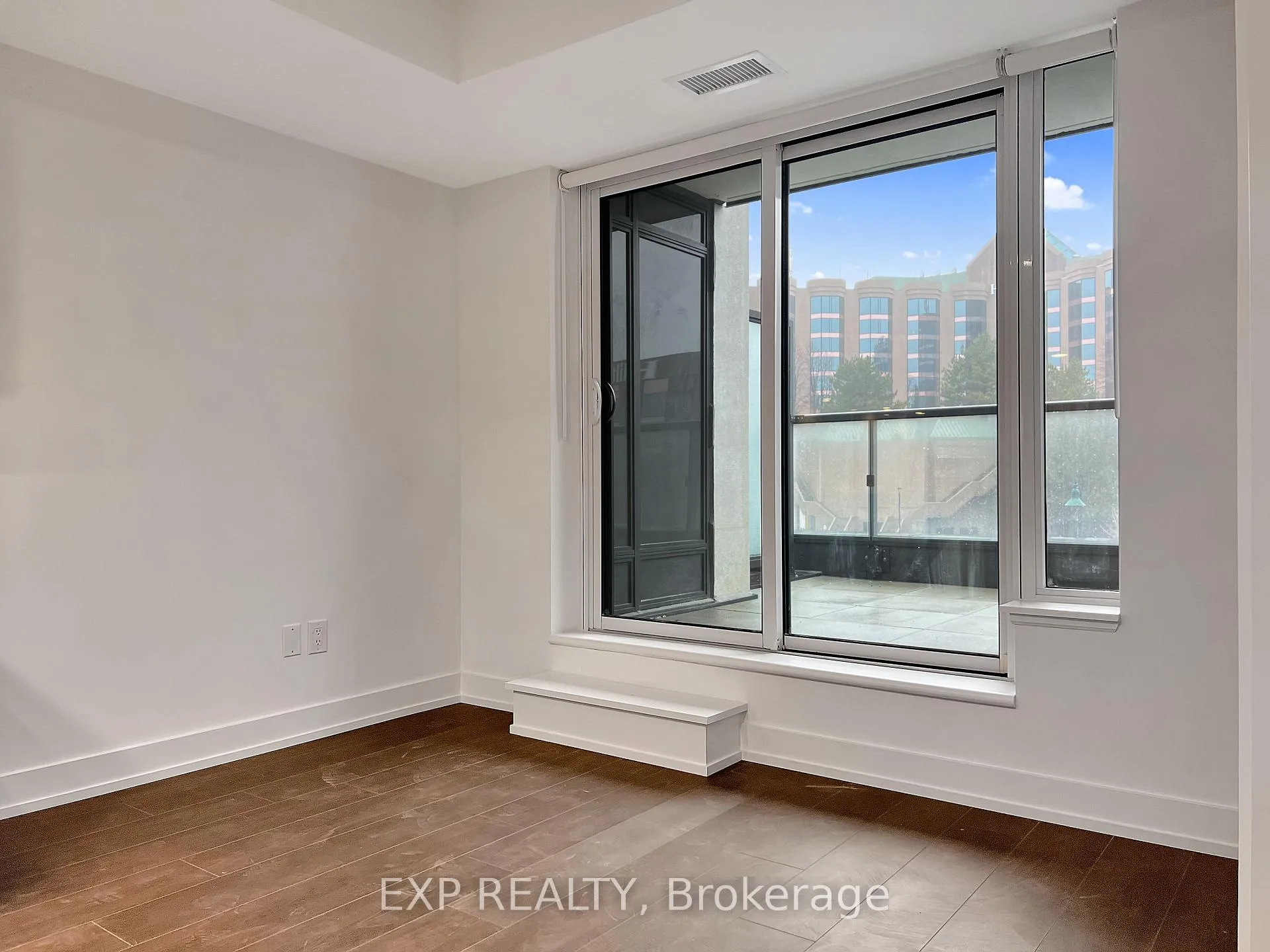 Photo 13 of Unit 317, 9 Clegg Road, Markham, Unionville — HOMEH