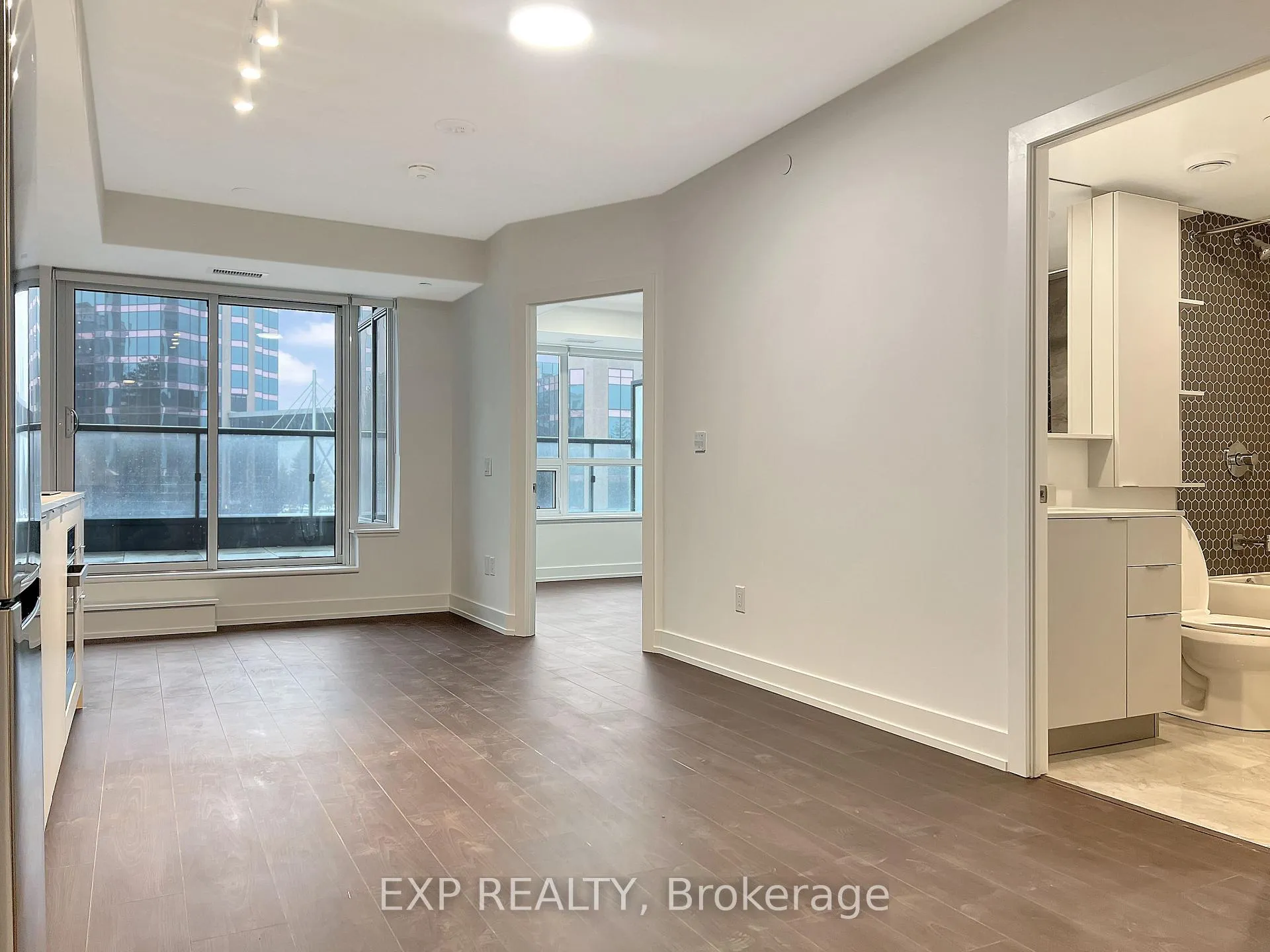 Photo 18 of Unit 317, 9 Clegg Road, Markham, Unionville — HOMEH