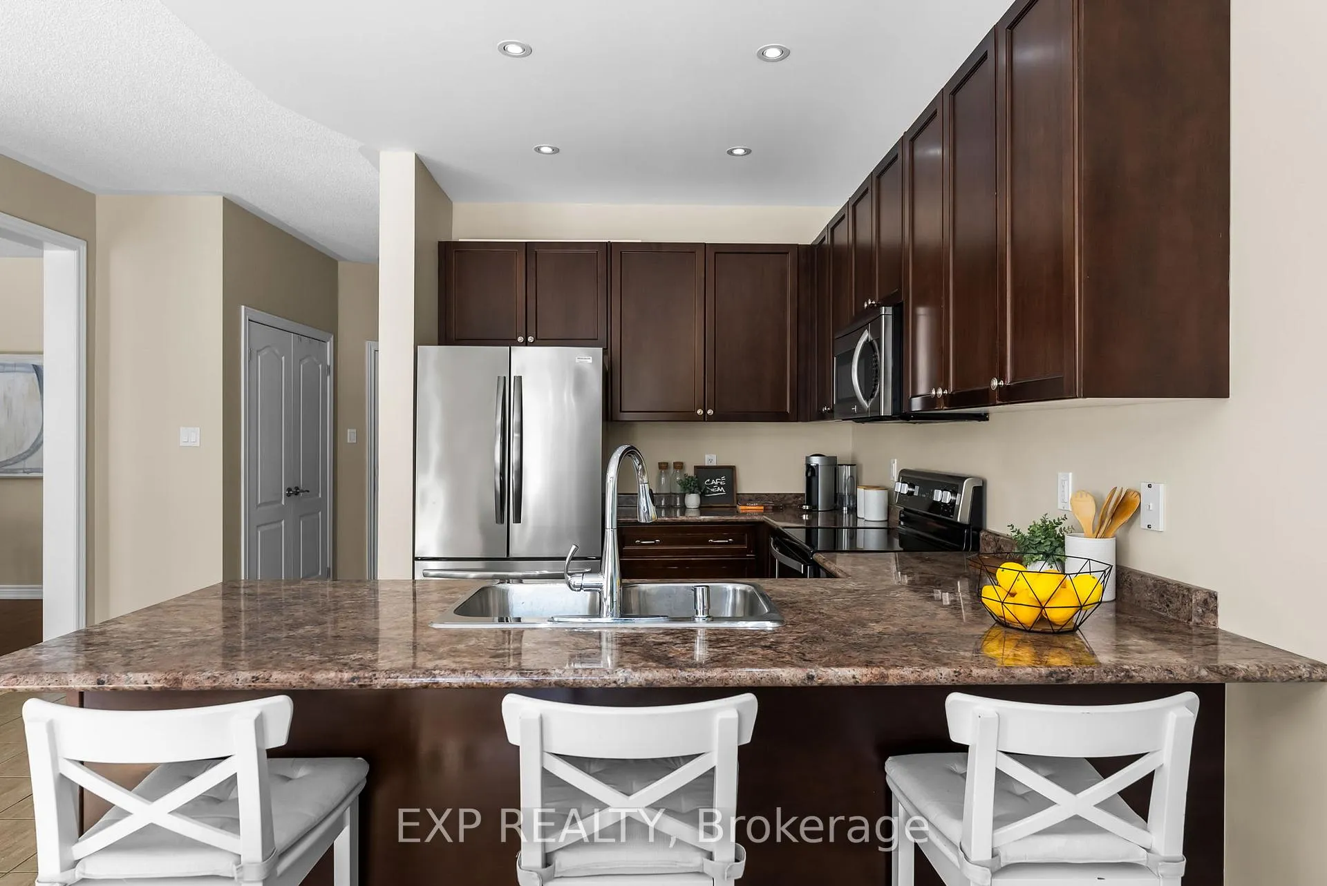 Photo 10 of 26 Scotia Road, Georgina, Sutton & Jackson's Point — HOMEH