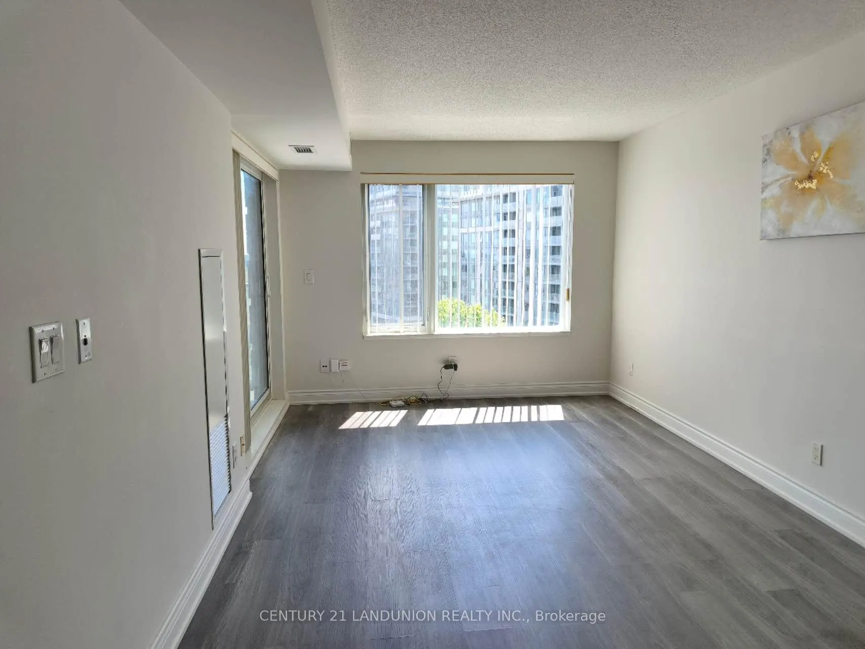 Photo 4 of Unit 915, 233 South Park Road, Markham, Commerce Valley — HOMEH
