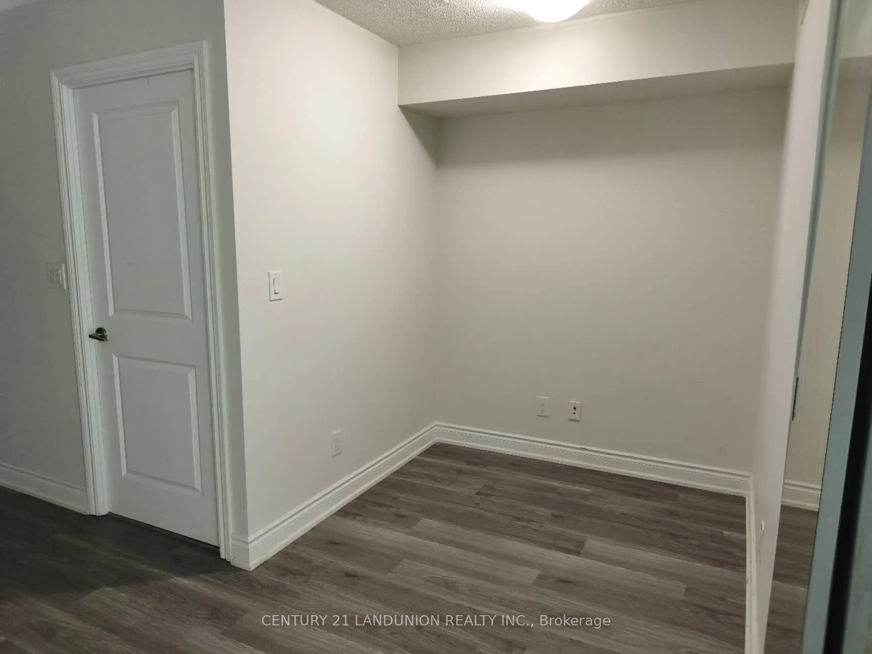 Photo 7 of Unit 915, 233 South Park Road, Markham, Commerce Valley — HOMEH