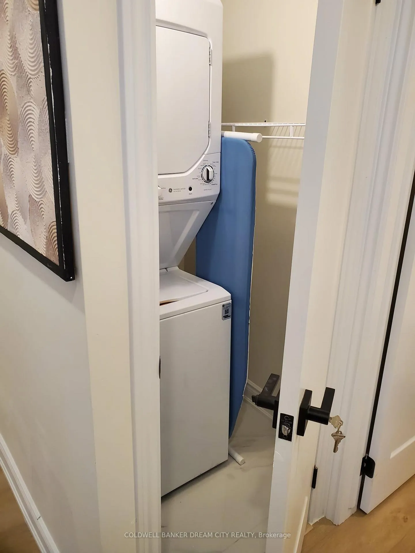 Photo 11 of Unit (BSMT), 1488 Kitchen Court, Milton, Walker — HOMEH