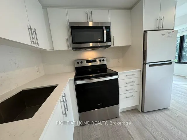 Photo 6 of Unit 319, 3 Starthgowan Avenue, Toronto, Lawrence Park South — HOMEH