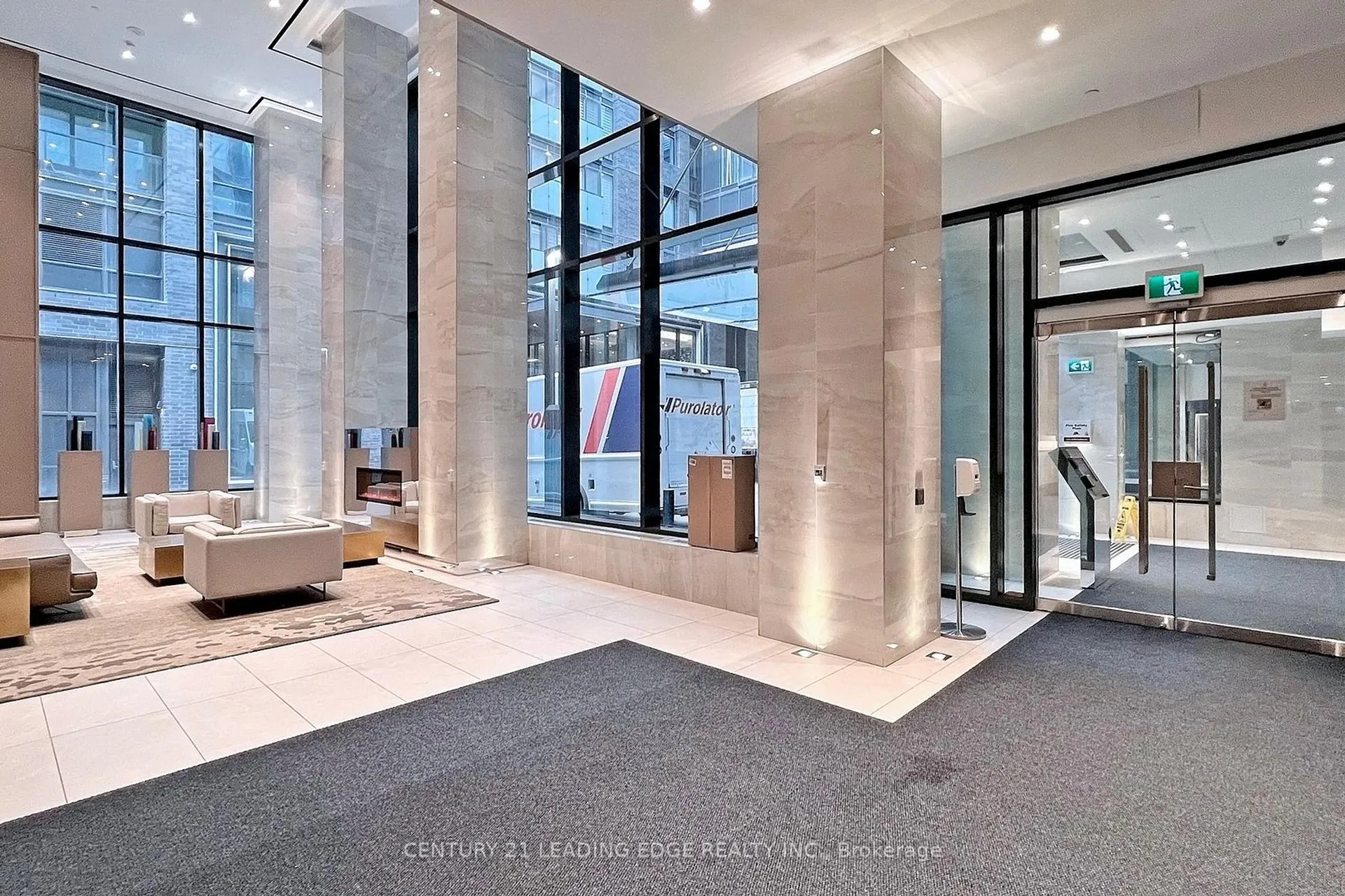 Photo 2 of Unit 2505, 125 Blue Jays Way, Toronto, Waterfront Communities — HOMEH