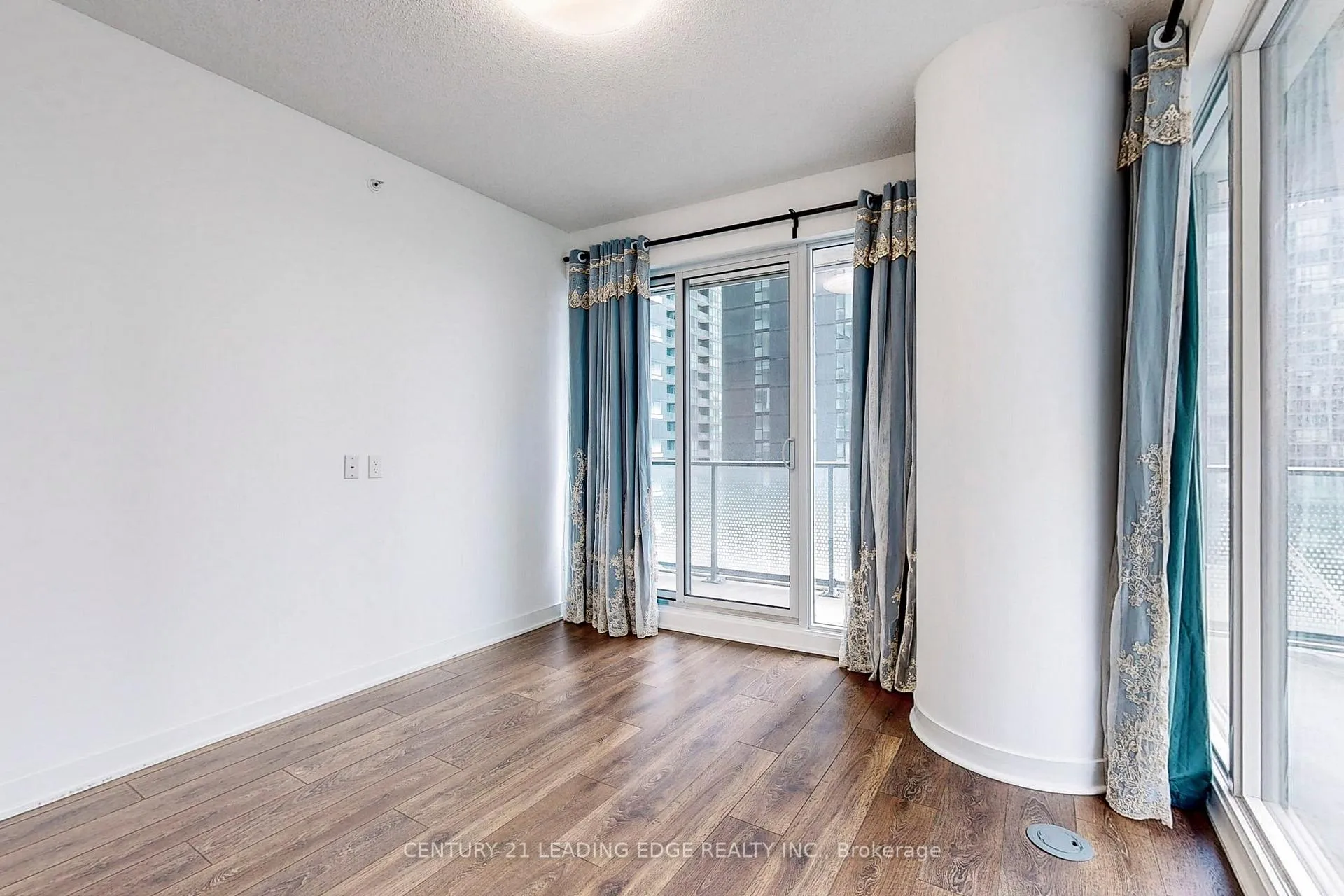 Photo 18 of Unit 2505, 125 Blue Jays Way, Toronto, Waterfront Communities — HOMEH