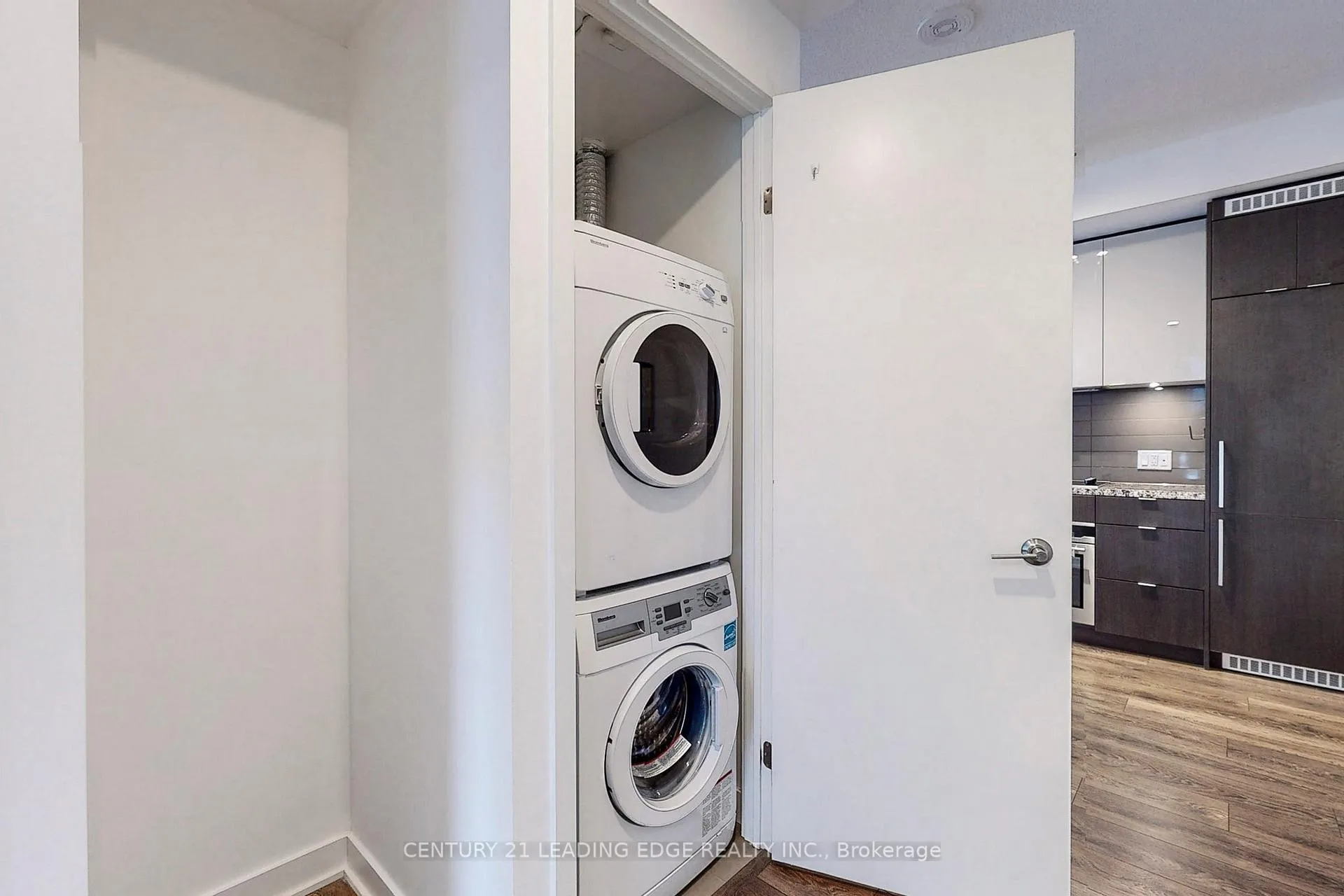 Photo 32 of Unit 2505, 125 Blue Jays Way, Toronto, Waterfront Communities — HOMEH