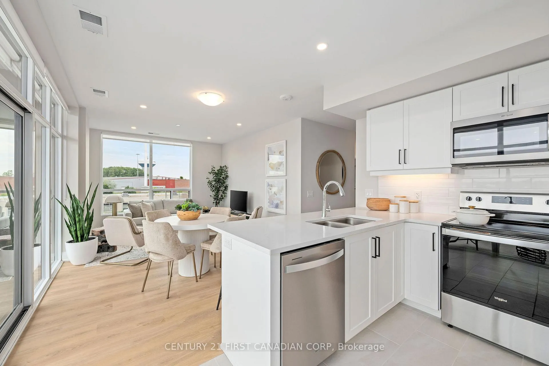 Photo 11 of Unit 906, 4286 King Street, Kitchener — HOMEH