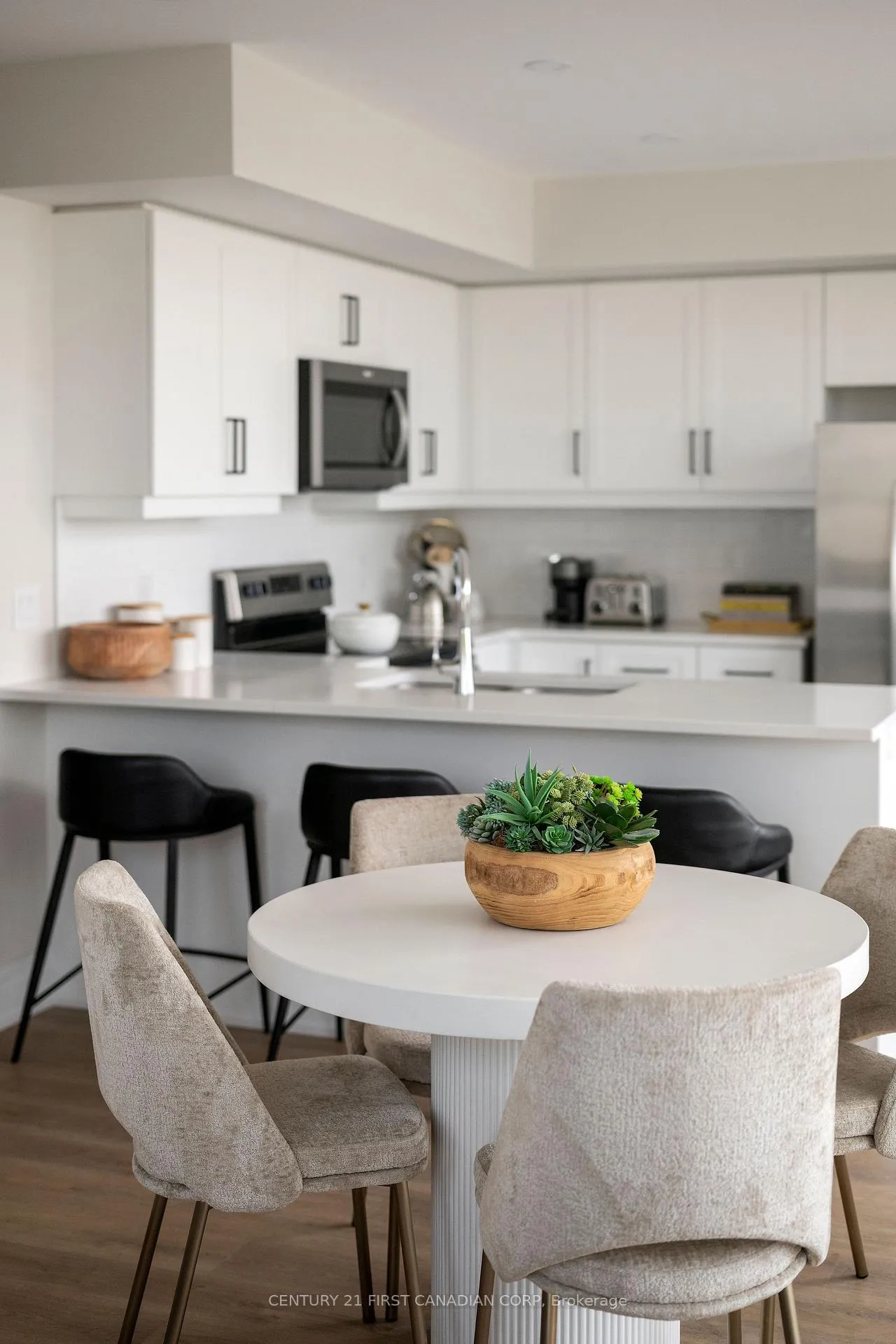Photo 15 of Unit 906, 4286 King Street, Kitchener — HOMEH
