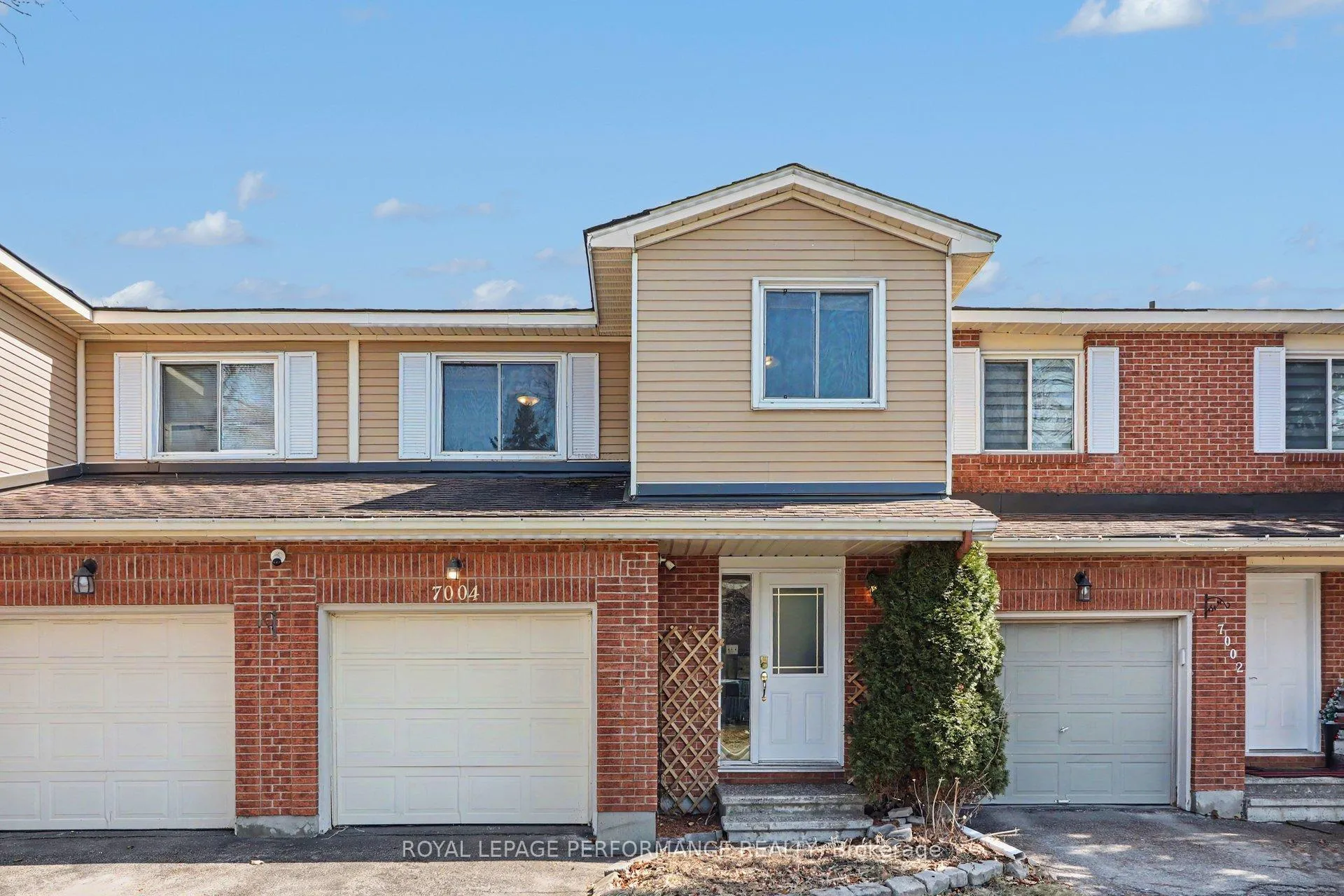 Photo 1 of 7004 Bilberry Drive, Ottawa, Convent Glen North — HOMEH